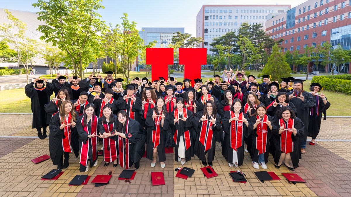 University Asia Campus holds 6th commencement ceremony